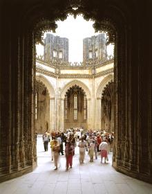 Caption: Monastery of Batalha; Unfinished Chapels; Triumphal arch  Photographer: Lus Pavo   Date of photograph: 2005 Photographic : IGESPAR, IP DIDA  AF/ Lus Pavo
